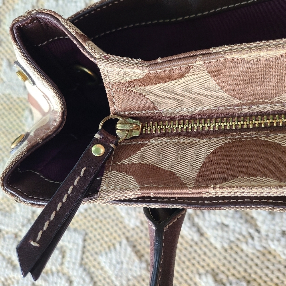 Coach Hamptons Madeline Signature Satchel Bag 12463 - Picture 11 of 16